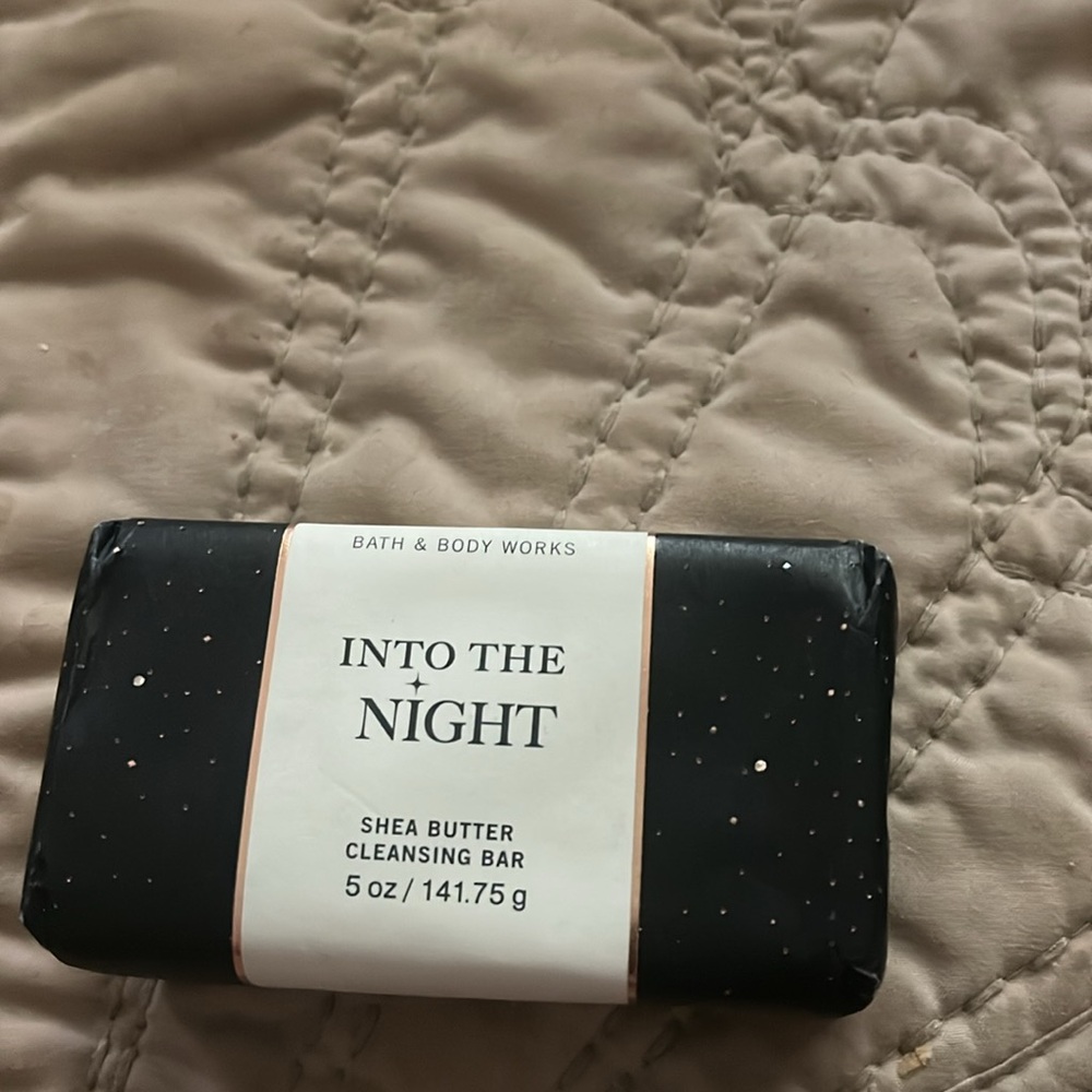 Into the Night Cleansing Bar brand new bbw - Picture 3 of 3